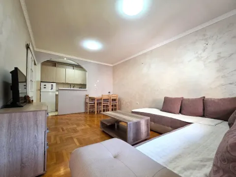 Izdavanje, stan, 44m², Stari Aerodrom, Podgorica - image 3