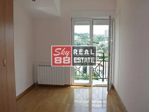 Izdavanje, kuća, 215m², Savski Venac, Beograd - image 6