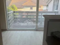 Prodaja, kuća, 250m², Petlovo Brdo, Beograd - image 5