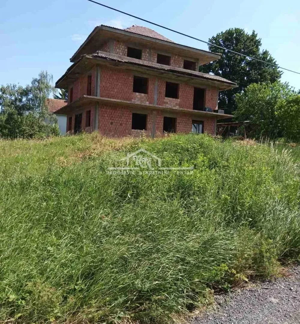 Prodaja, kuća, 607m², Lisović, Barajevo