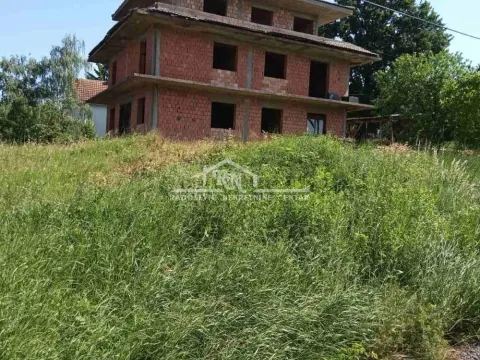 Prodaja, kuća, 607m², Lisović, Barajevo - image 1