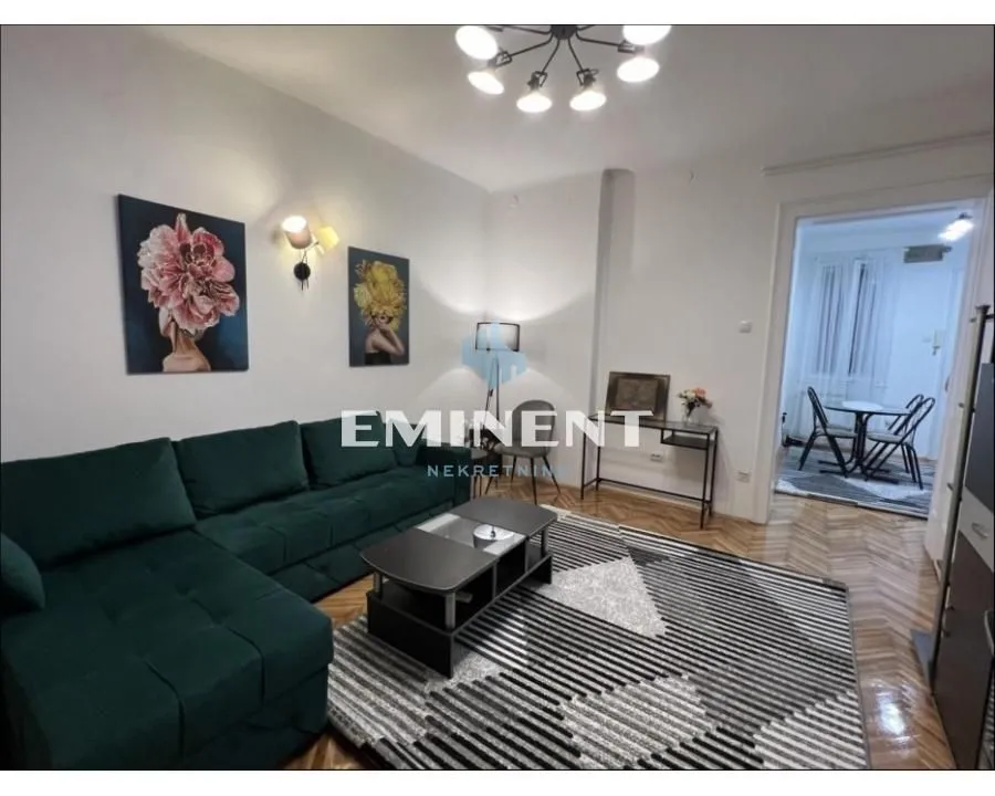 Izdavanje, dvosoban stan, 50m², Kalenić Pijaca, Vračar Sve Podlokacije