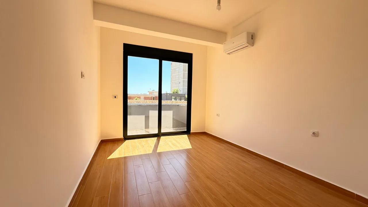 Prodaja, dvosoban stan, 76m², Pinješ, Ulcinj