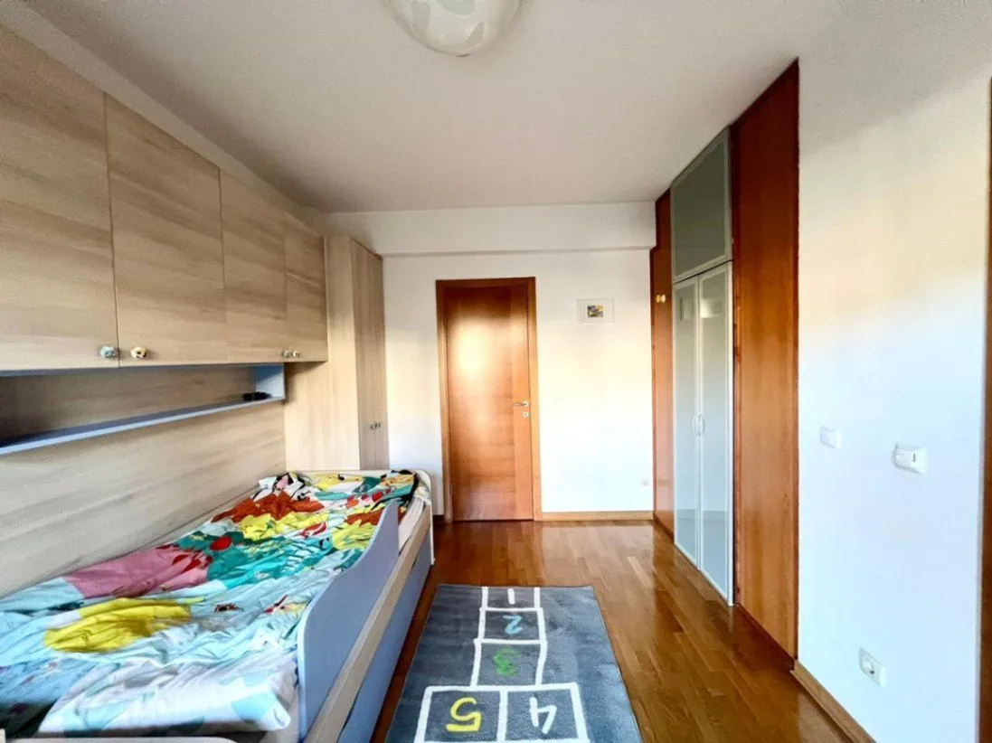 Rent, two bedroom apartment, 154m², Gorica C, Podgorica