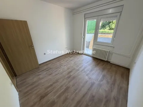 Stan in Sremska Kamenica