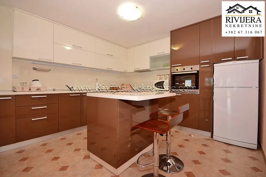Prodaja, trosoban stan, 76m², Topla, Herceg Novi