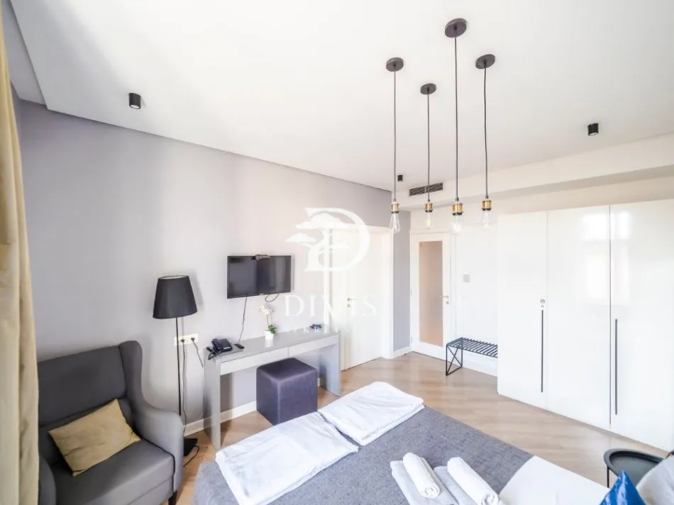 Sale, three bedroom apartment, 74m², Stari Grad, Beograd
