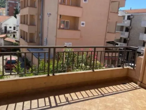 Izdavanje, dvosoban stan, 58m², Velji Vinogradi, Budva - image 9