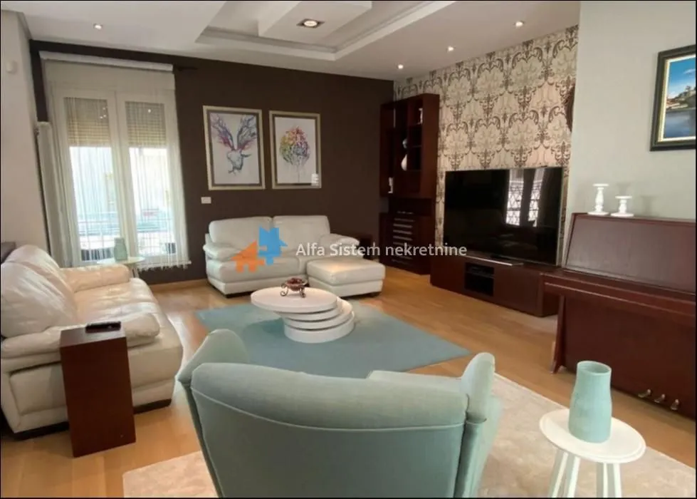 Rent, house, 320m², Savski Venac, Beograd