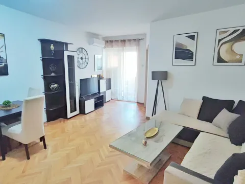 Rent, one bedroom apartment, 40m², Adok, Budva - image 4