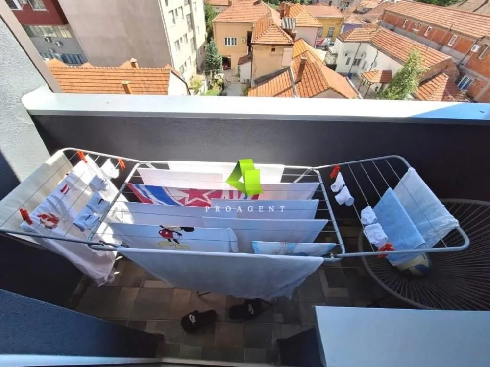 Prodaja, trosoban stan, 98m², Medijana, Niš