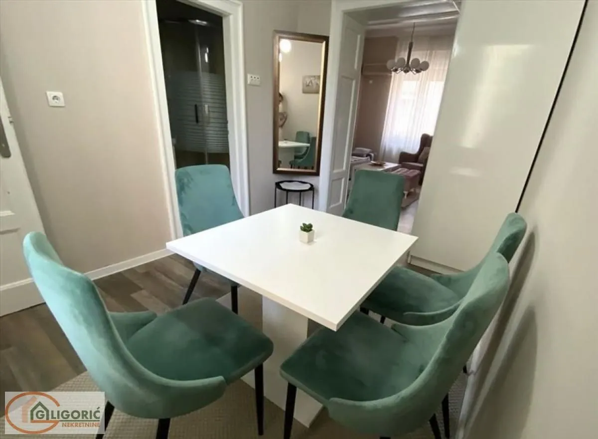 Rent, two bedroom apartment, 61m², Vračar Hram, Vračar Sve Podlokacije