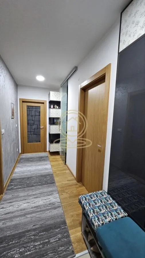 Rent, four bedroom apartment, 126m², Grbavica, Novi Sad Sve Podlokacije