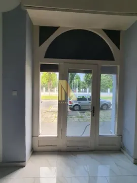 Poslovni prostor in Kej
