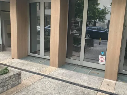 Prodaja, poslovni prostor, 140m², Kalenić Pijaca, Vračar Sve Podlokacije - image 15