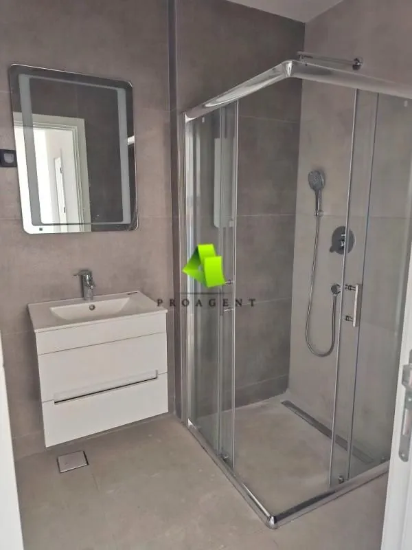 Prodaja, dvosoban stan, 73m², Palilula, Niš
