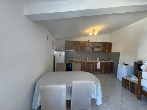 Izdavanje, kuća, 100m², Čeluga, Bar - image 2