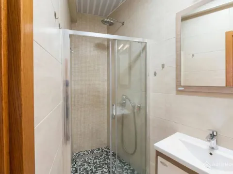 Prodaja, jednosoban stan, 53m², Petrovac, Budva - image 4