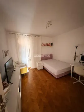 Rent, two bedroom apartment, 60m², Kalenić Pijaca, Vračar Sve Podlokacije - image 5