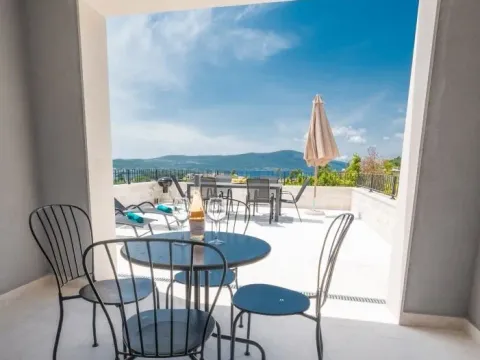 Prodaja, kuća, 250m², Mrčevac, Tivat - image 4