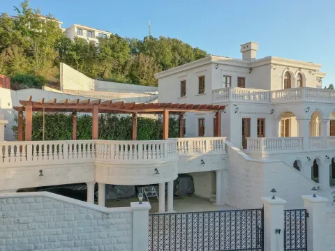 Prodaja, kuća, 470m², Reževići, Budva - image 3