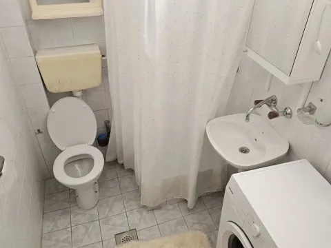 Sale, one bedroom apartment, 40m², Podkošljun, Budva - image 7