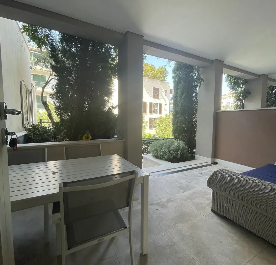 Rent, two bedroom apartment, 100m², Tivat, Crna Gora