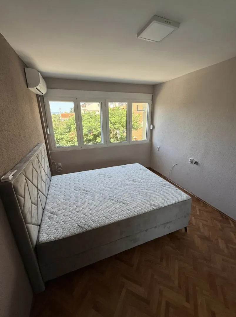 Prodaja, dvosoban stan, 52m², Centar, Tivat