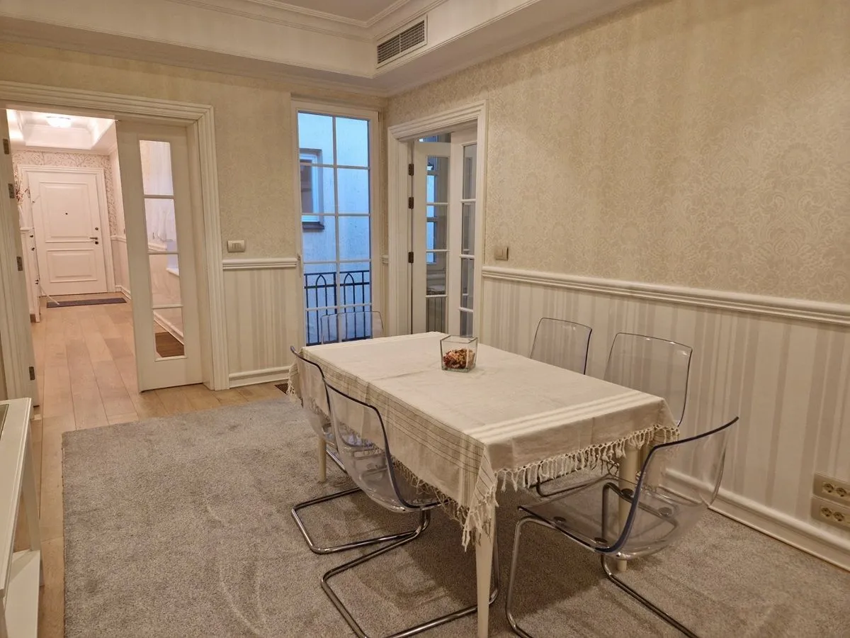 Rent, three bedroom apartment, 120m², Stari grad, Novi Sad