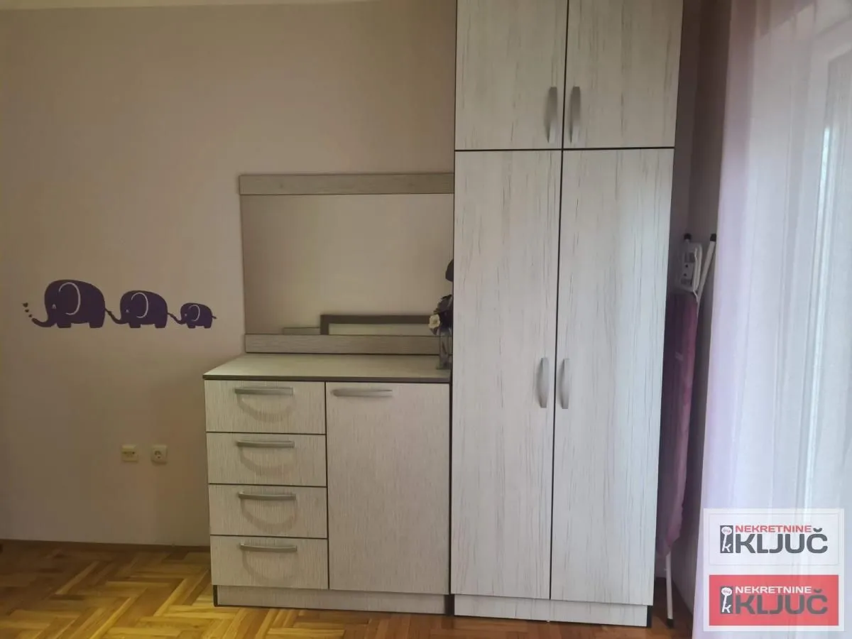 Izdavanje, dvosoban stan, 57m², Bulevar Evrope, Novi Sad Sve Podlokacije