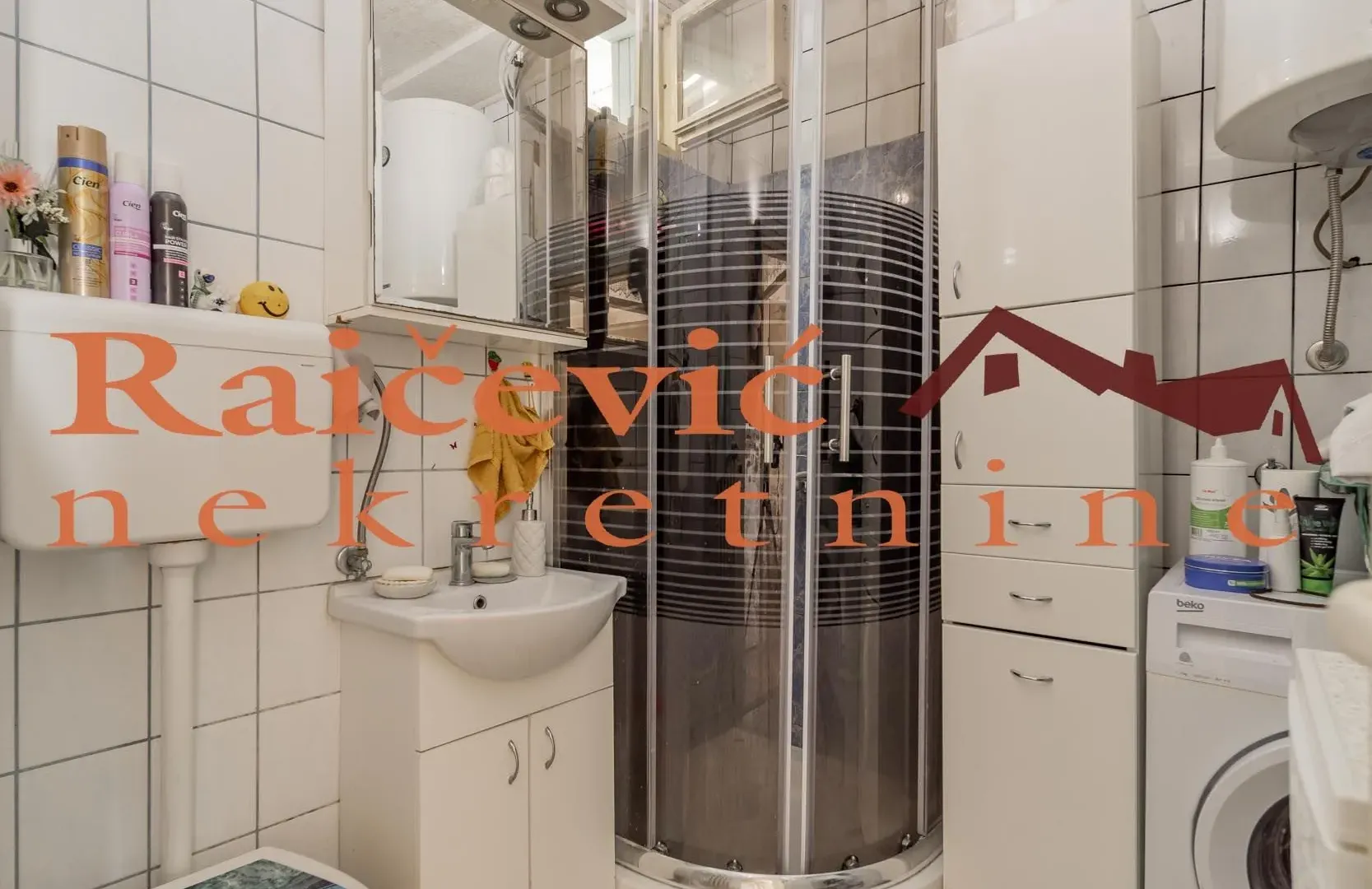 Prodaja, dvosoban stan, 62m², Zemun Save Kovačevića, Zemun Sve Podlokacije