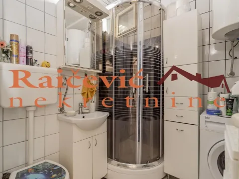 Sale, two bedroom apartment, 62m², Zemun Save Kovačevića, Zemun Sve Podlokacije - image 14