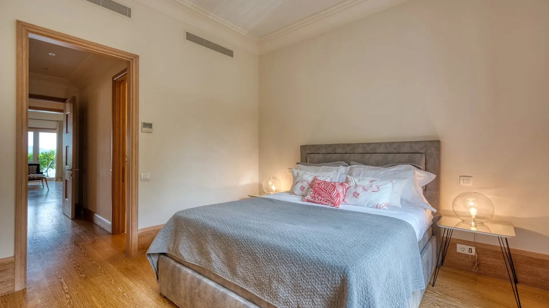 Sale, two bedroom apartment, 138m², Porto Montenegro, Tivat