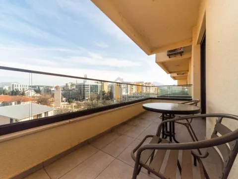 Izdavanje, jednosoban stan, 60m², Stara Varoš, Podgorica - image 11