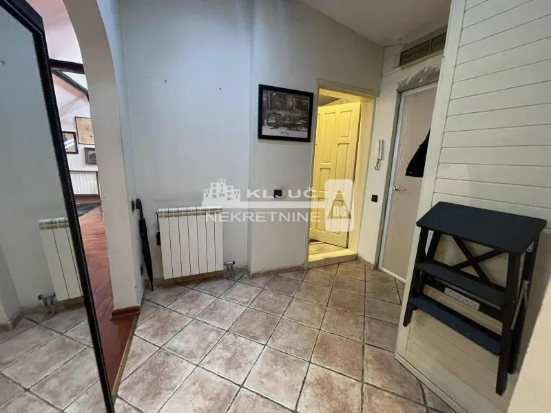 Prodaja, dvosoban stan, 113m², Vračar Sve Podlokacije, Beograd
