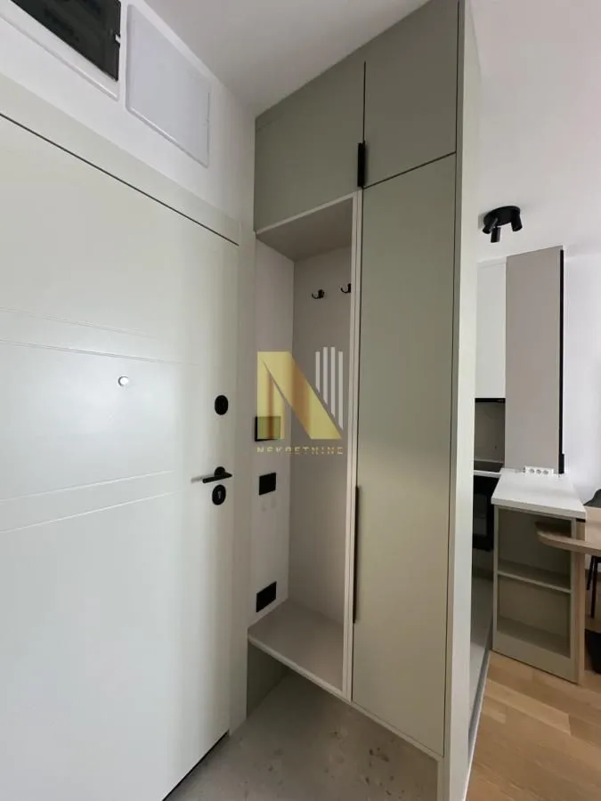 Izdavanje, jednosoban stan, 35m², Grbavica, Novi Sad Sve Podlokacije