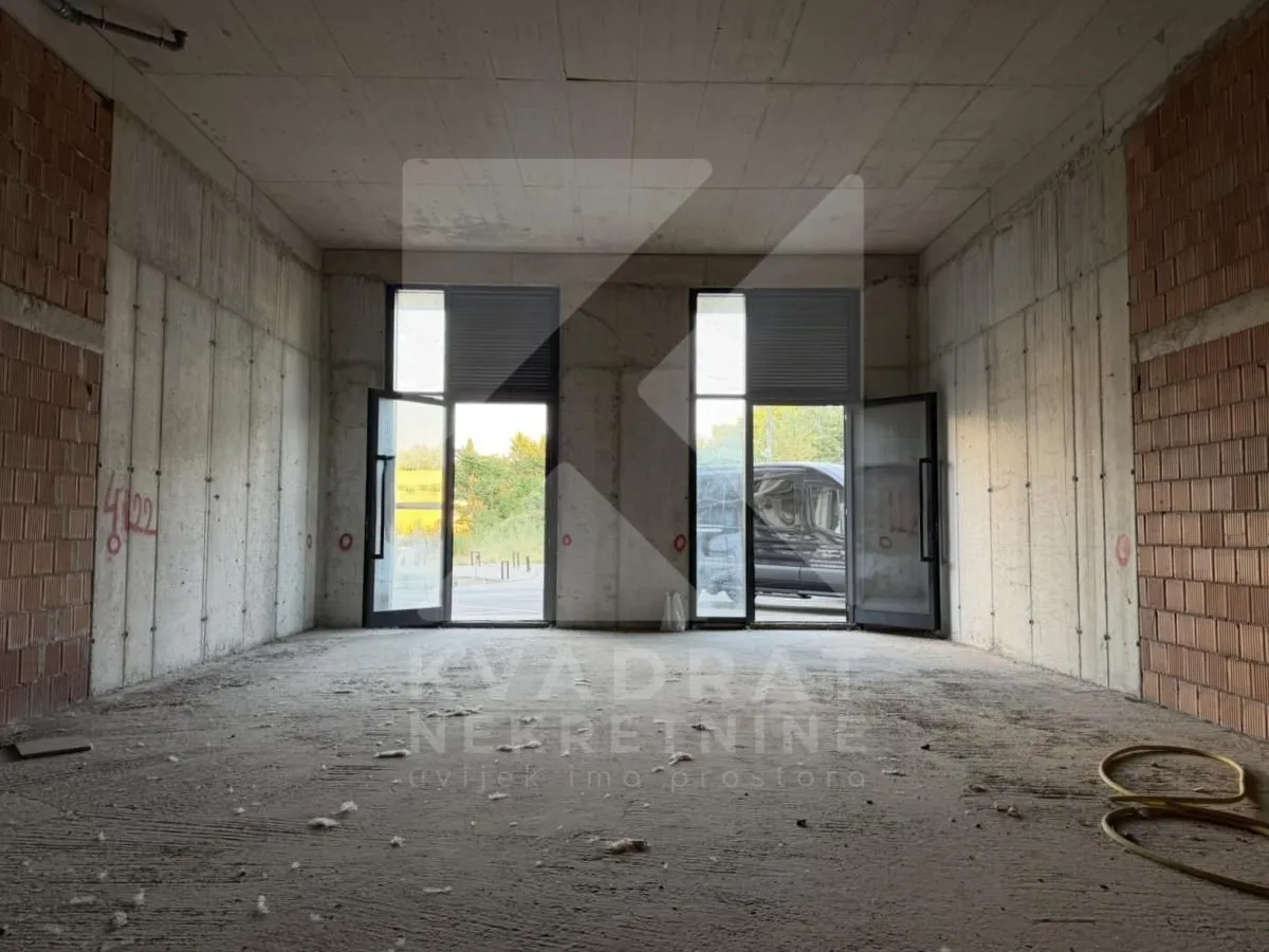Rent, office space, 74m², Ljubović, Podgorica