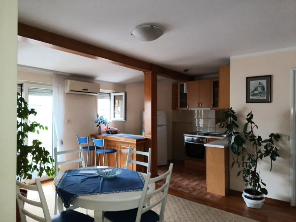 Sale, three bedroom apartment, 85m², Vračar Hram, Vračar Sve Podlokacije