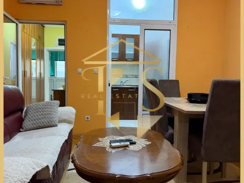 Rent, two bedroom apartment, 70m², Centar, Tivat - image 4