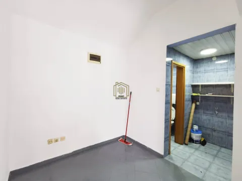 Sale, office space, 27m², Podgorica, Crna Gora - image 7