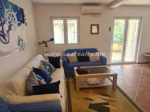 Prodaja, stan, 56m², Prčanj, Kotor - image 9