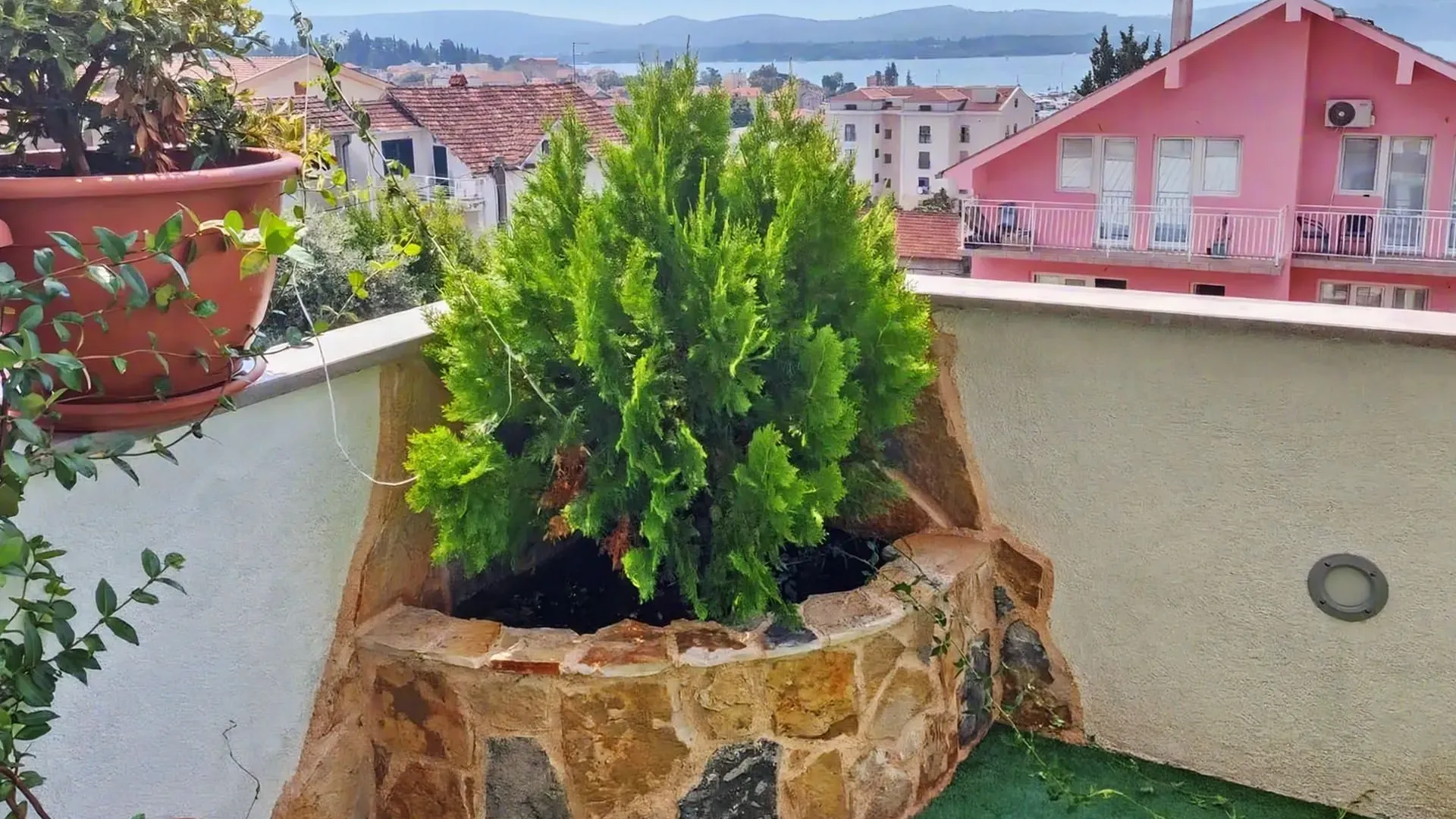 Prodaja, dvosoban stan, 110m², Centar, Tivat