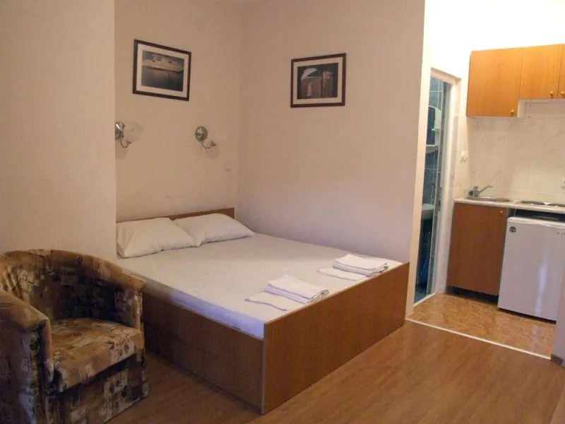 Sale, house, 718m², Bečići, Budva