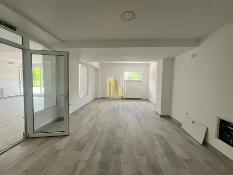 Sale, office space, 304m², Nova Pazova, Stara Pazova - image 16