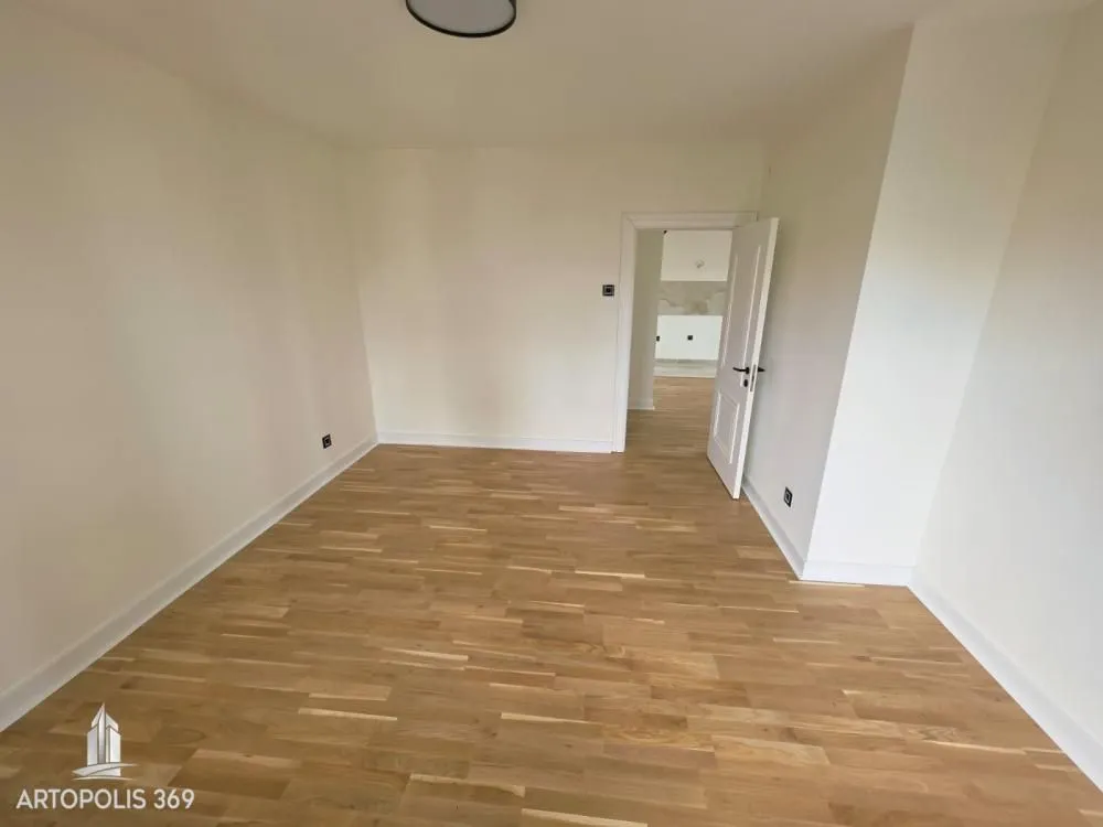 Prodaja, trosoban stan, 75m², Vračar Hram, Vračar Sve Podlokacije