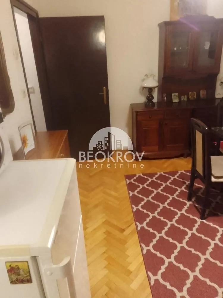 Izdavanje, jednosoban stan, 42m², Savski Venac, Beograd