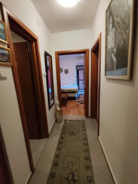Prodaja, jednosoban stan, 47m², Krivi Most, Podgorica - image 8
