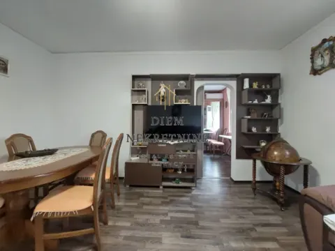 Rent, two bedroom apartment, 70m², Škaljari, Kotor - image 11