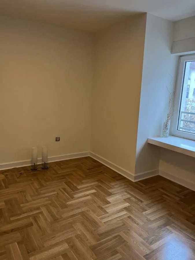 Izdavanje, stan, 180m², Stari Grad, Beograd
