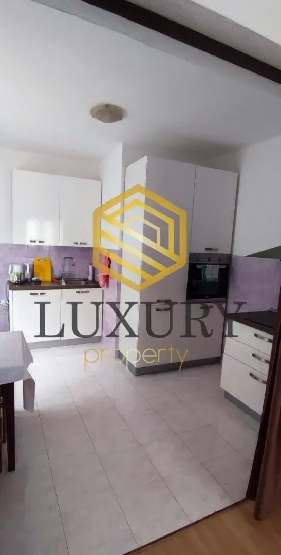 Izdavanje, dvosoban stan, 120m², Zabjelo, Podgorica